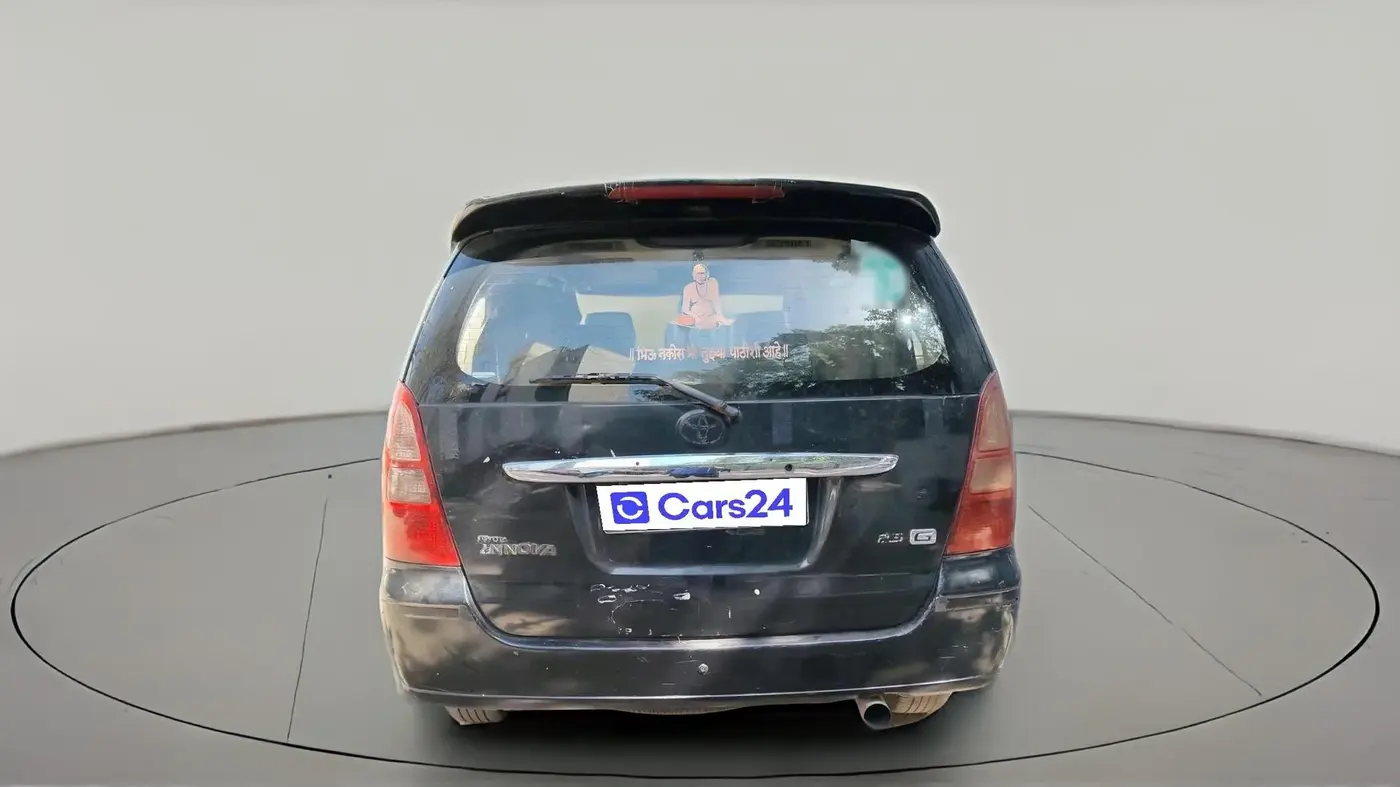 2007 Toyota Innova G4 2.5 8 STR, Diesel, Manual, 1,72,674 km, exterior