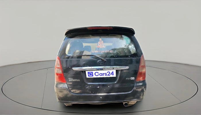 2007 Toyota Innova G4 2.5 8 STR, Diesel, Manual, 1,72,674 km, exterior