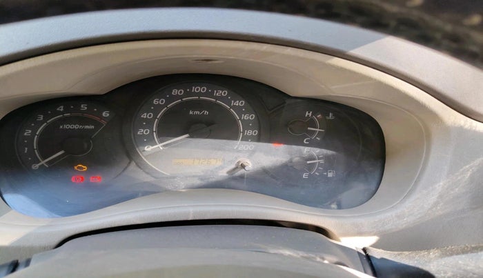 2007 Toyota Innova G4 2.5 8 STR, Diesel, Manual, 1,72,674 km, interior