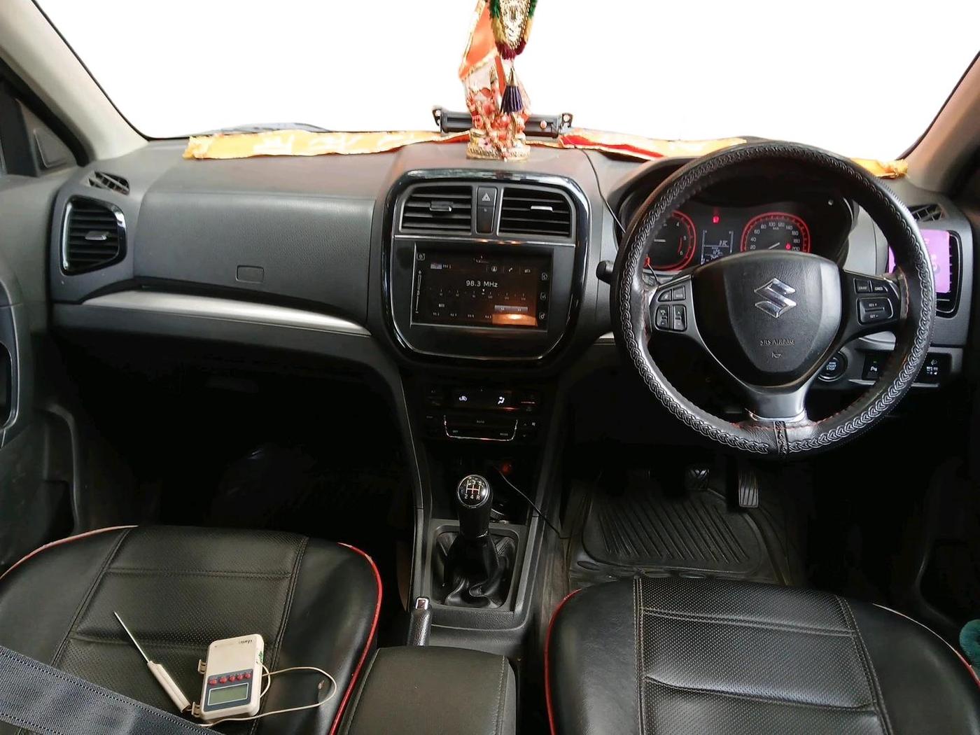 2017 Maruti Vitara Brezza ZDI PLUS DUAL TONE, Diesel, Manual, 74,018 km, interior