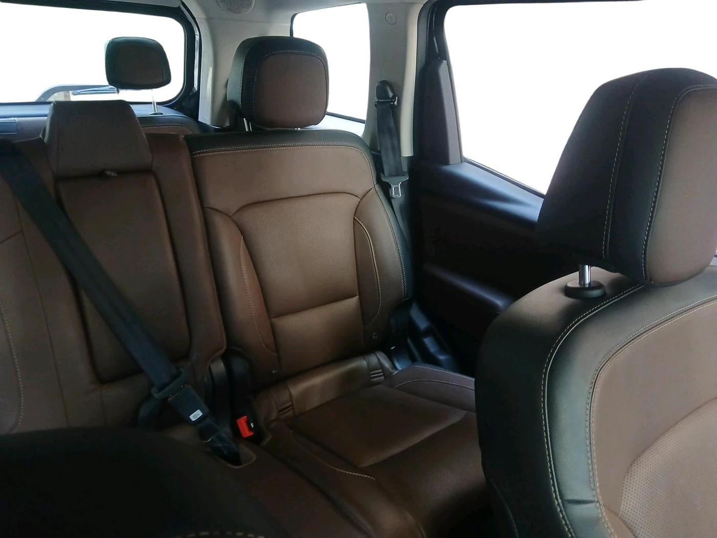 2025 Mahindra SCORPIO-N Z8 L DIESEL AT 2WD 7 STR, Diesel, Automatic, 5,838 km, interior