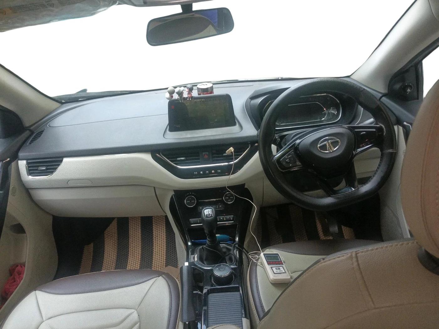2022 Tata NEXON XZ PLUS PETROL, Petrol, Manual, 22,262 km, interior