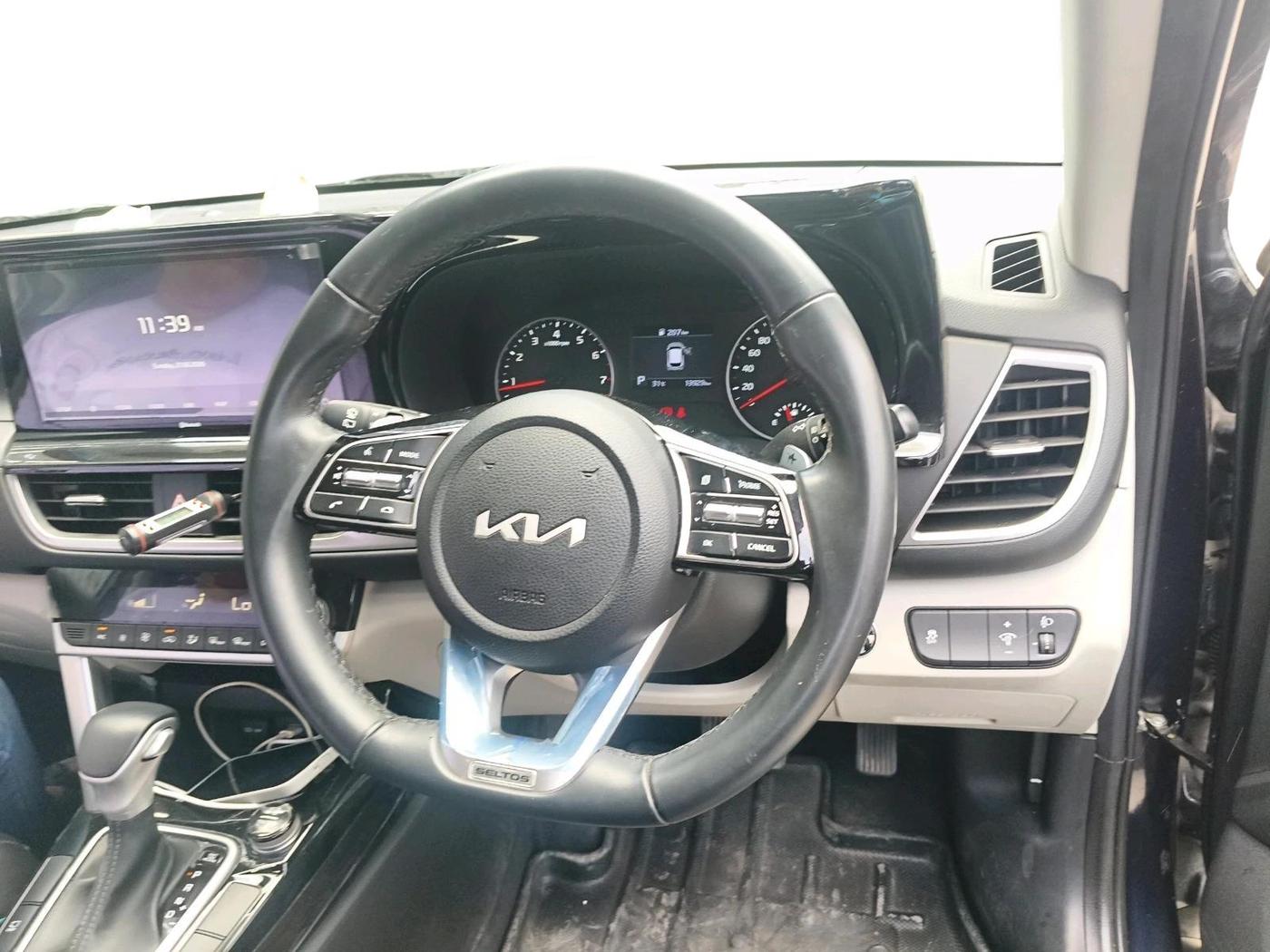 2022 KIA SELTOS  HTX IVT G, Petrol, Automatic, 13,929 km, interior