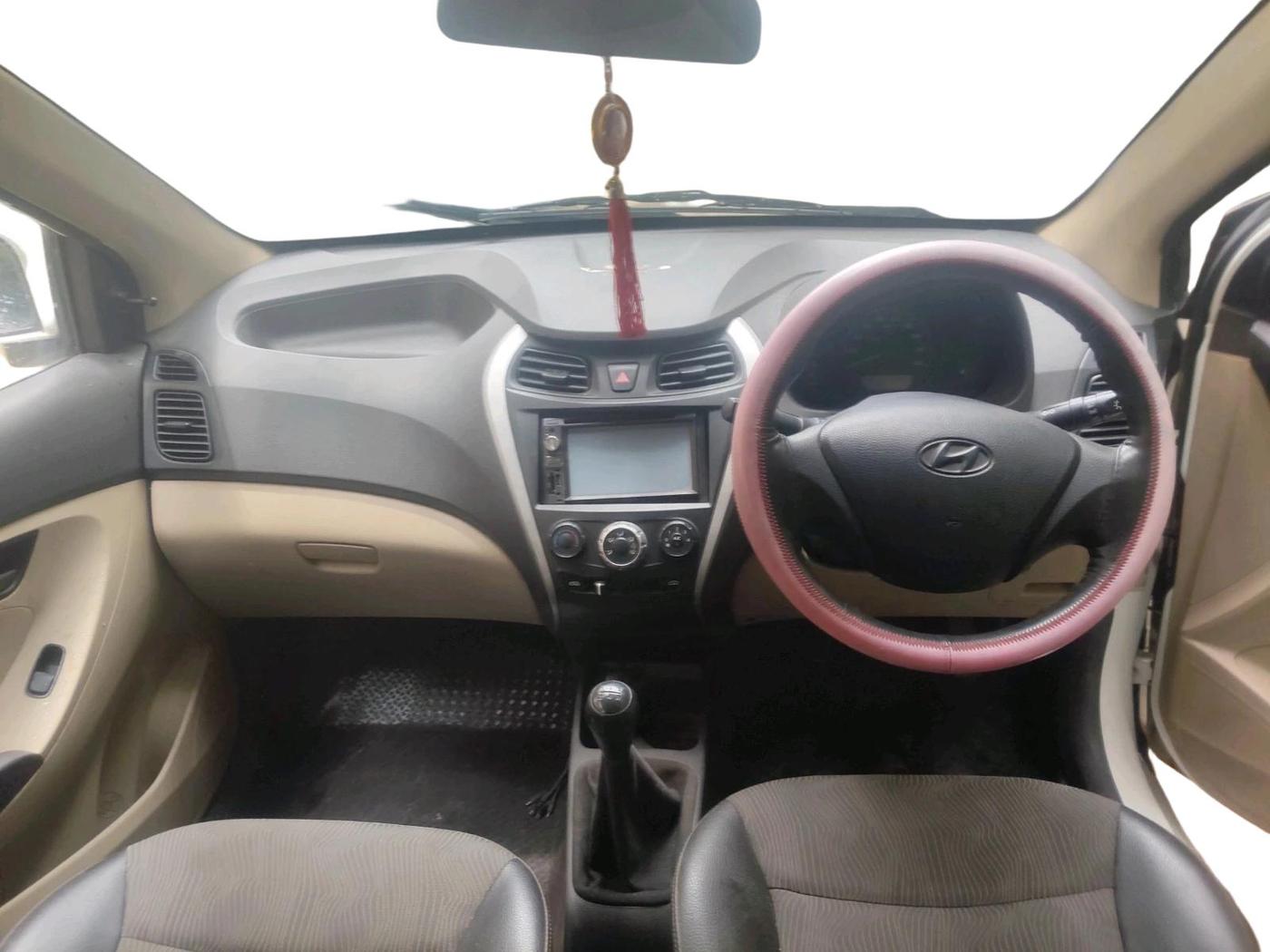 2013 Hyundai Eon ERA +, Petrol, Manual, 7,537 km, interior