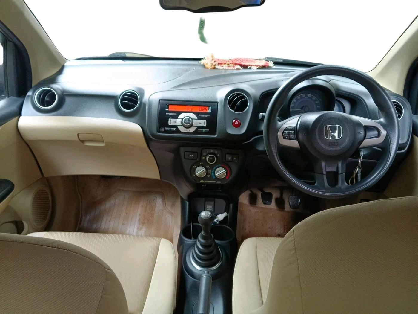 2015 Honda Amaze 1.2L I-VTEC VX, Petrol, Manual, 55,776 km, interior
