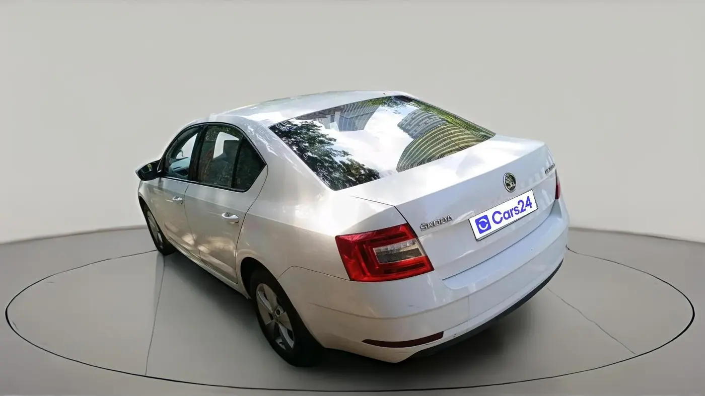 2019 Skoda Octavia 2.0 TDI CR AMBITION, Diesel, Manual, 65,009 km, exterior