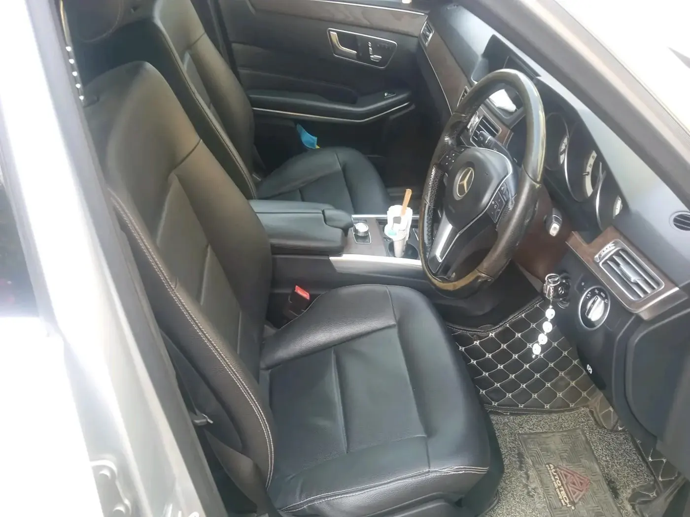 2014 Mercedes Benz E Class E 250 CDI AVANTGARDE, Diesel, Automatic, 68,456 km, interior