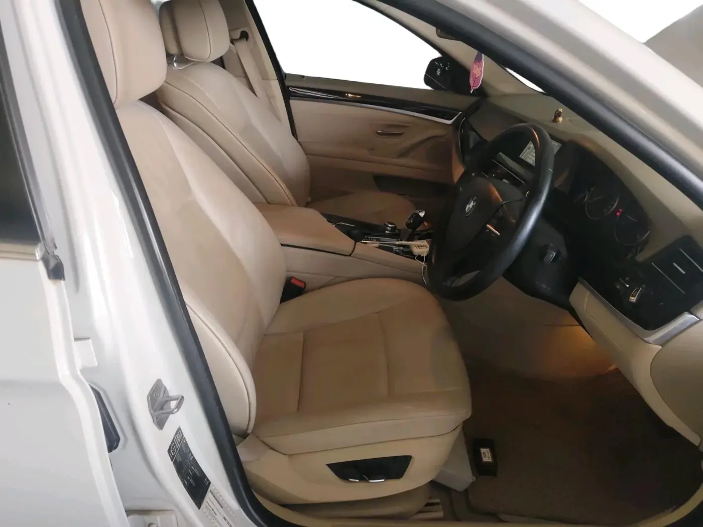2013 BMW 5 Series 520D 2.0, Diesel, Automatic, 55,045 km, interior