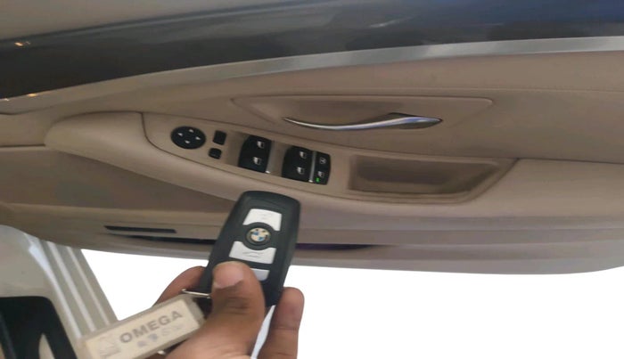 2013 BMW 5 Series 520D 2.0, Diesel, Automatic, 55,045 km, interior