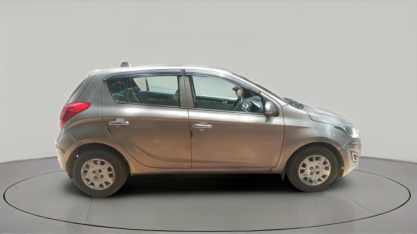 2013 Hyundai i20 MAGNA (O) 1.2, Petrol, Manual, 1,95,567 km, exterior