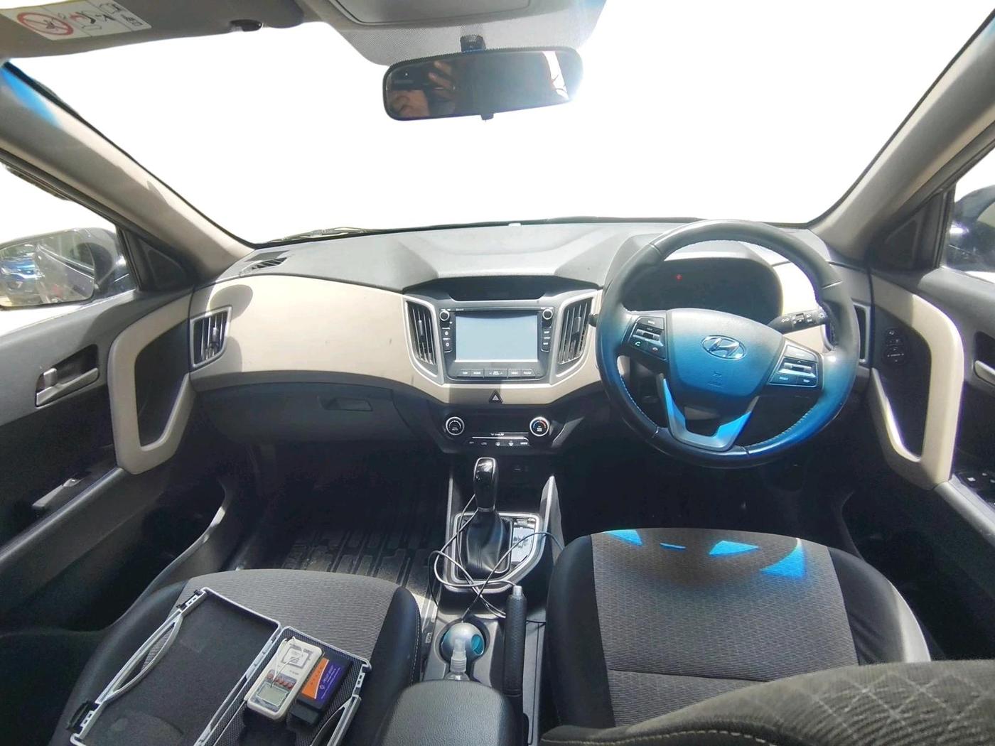2016 Hyundai Creta SX PLUS AT 1.6 PETROL, Petrol, Automatic, 49,352 km, interior