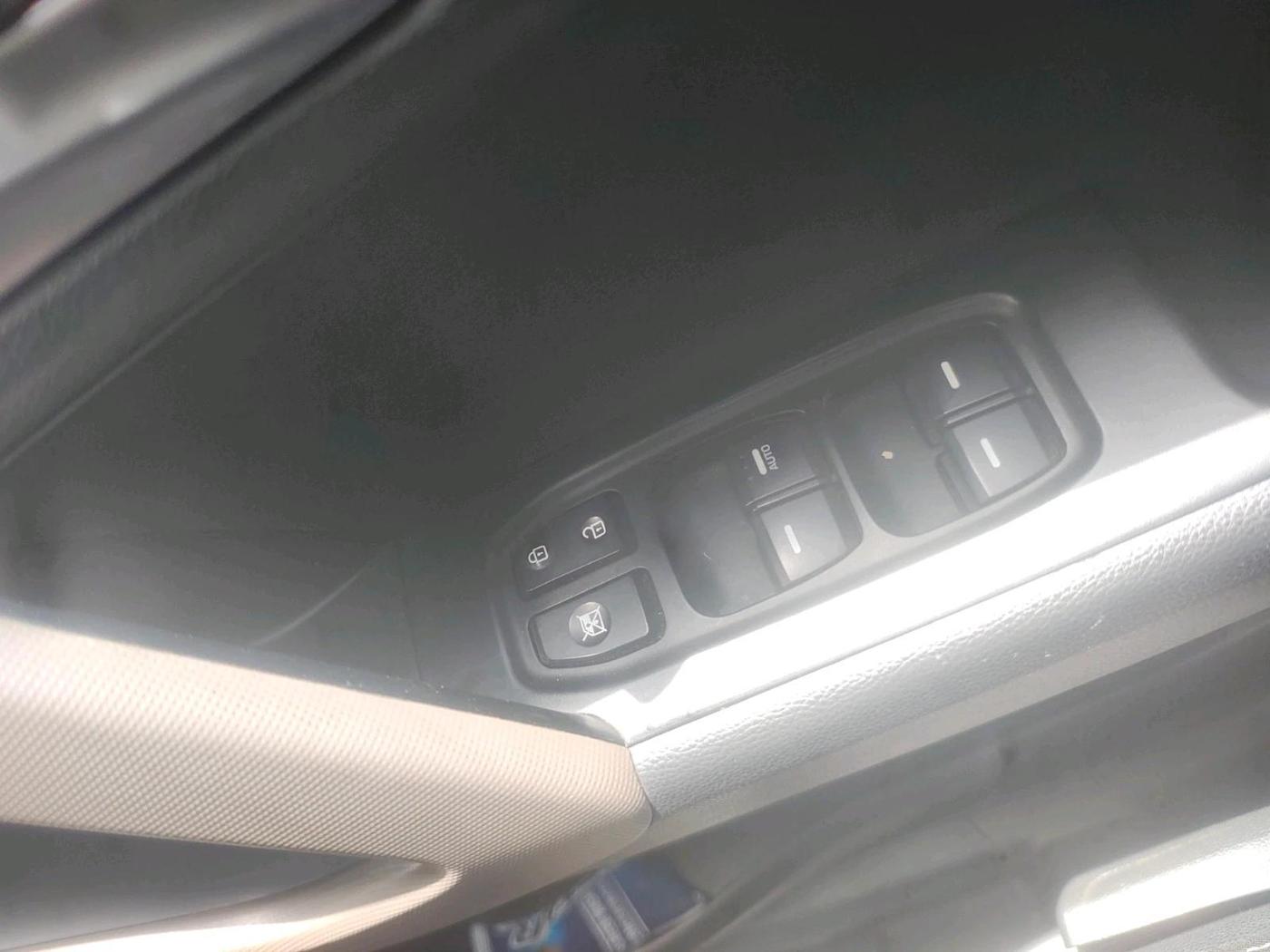 2016 Hyundai Creta SX PLUS AT 1.6 PETROL, Petrol, Automatic, 49,352 km, interior