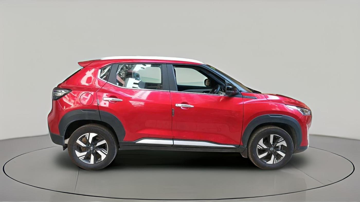 2025 Nissan MAGNITE Tekna B4D 1.0 Petrol AMT, Petrol, Automatic, 3,630 km, exterior