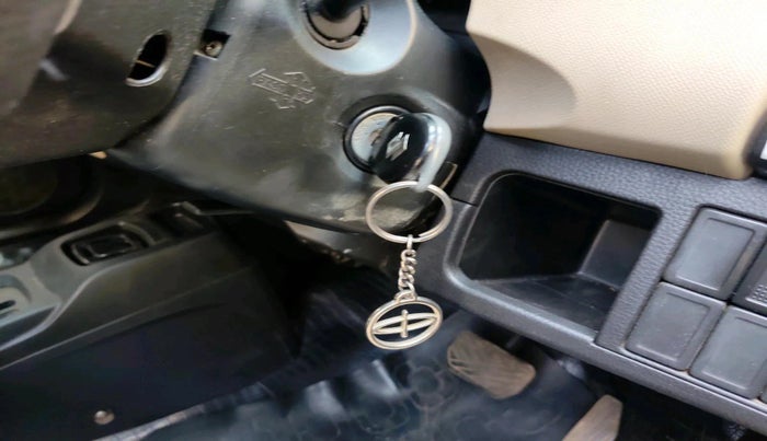 2017 Maruti Wagon R 1.0 VXI + (O) AMT, Petrol, Automatic, 80,895 km, interior