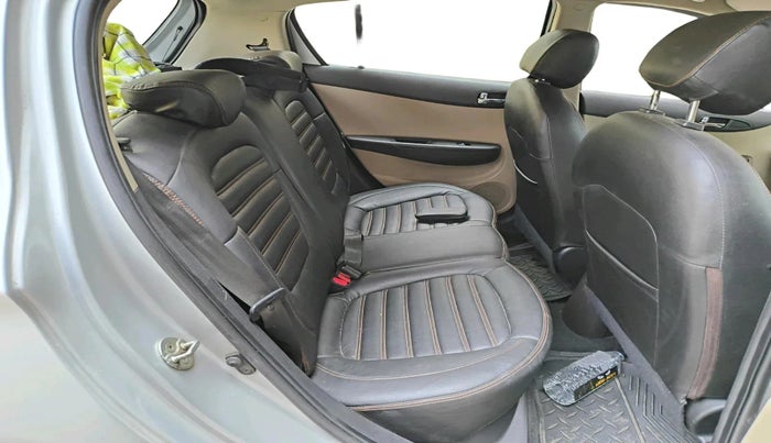 2013 Hyundai i20 SPORTZ 1.2, Petrol, Manual, 90,991 km, interior