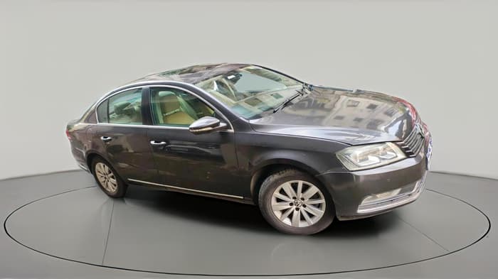 2011 Volkswagen Passat 2.0 PD DSG, Diesel, Automatic, 1,02,871 km, exterior