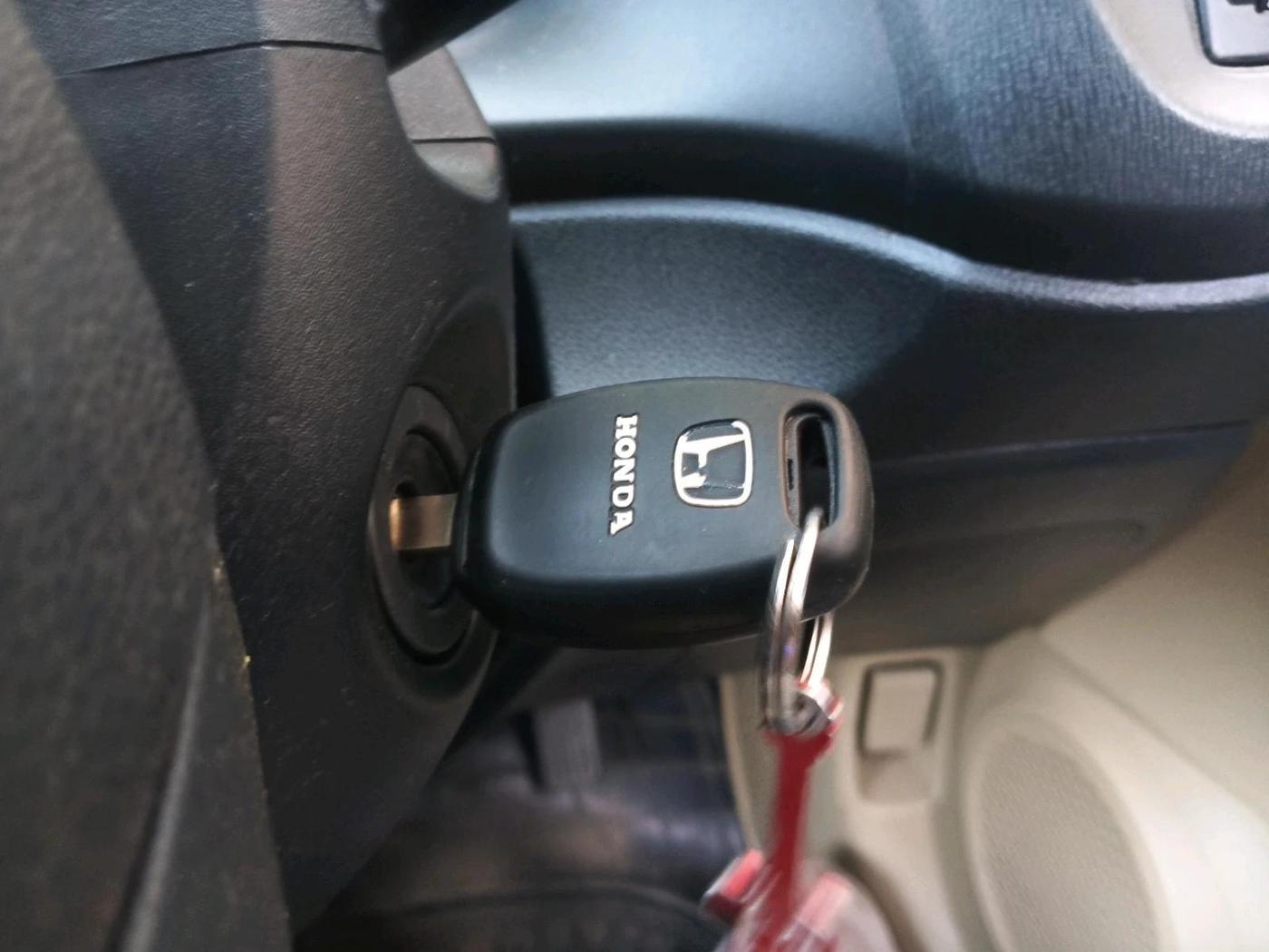 2015 Honda Amaze 1.5L I-DTEC VX, Diesel, Manual, 83,606 km, interior