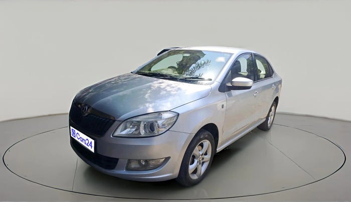 2014 Skoda Rapid ELEGANCE 1.6 TDI CR MT, Diesel, Manual, 83,507 km, exterior