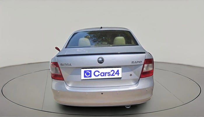 2014 Skoda Rapid ELEGANCE 1.6 TDI CR MT, Diesel, Manual, 83,507 km, exterior