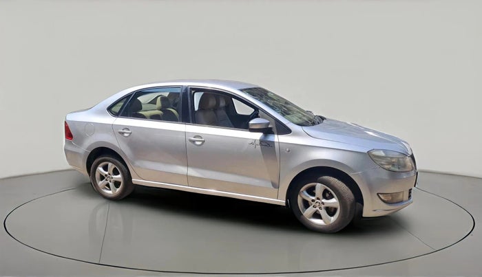 2014 Skoda Rapid ELEGANCE 1.6 TDI CR MT, Diesel, Manual, 83,507 km, exterior