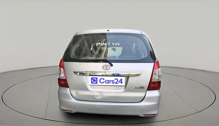 2012 Toyota Innova VX 2.5 7 STR, Diesel, Manual, 1,37,585 km, exterior