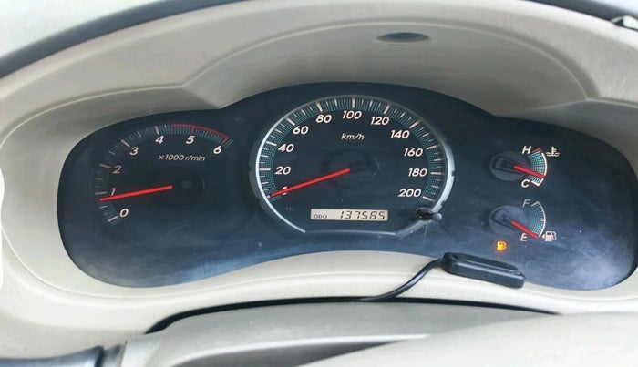 2012 Toyota Innova VX 2.5 7 STR, Diesel, Manual, 1,37,585 km, interior