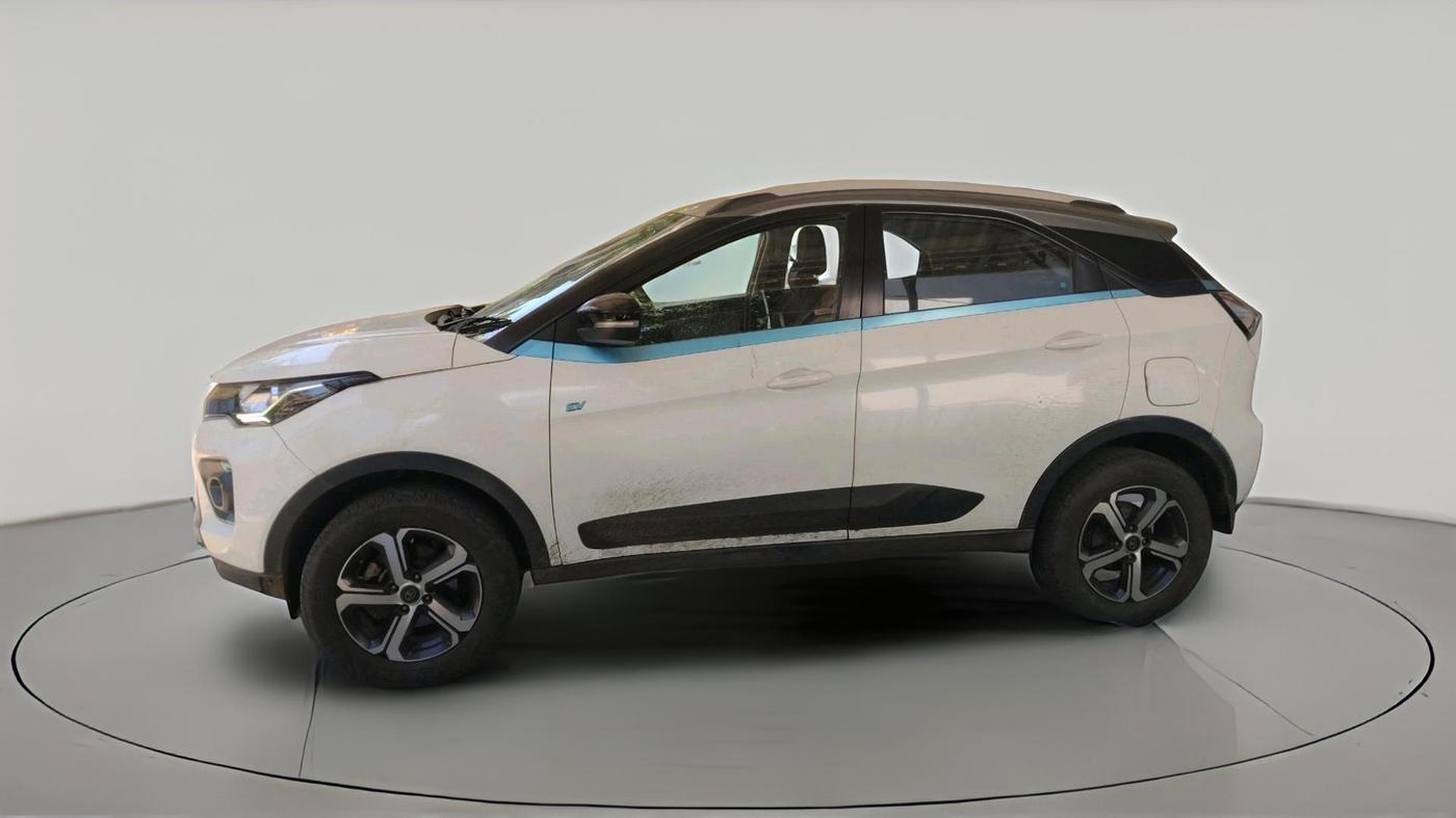 2022 Tata NEXON EV XZ PLUS, Electric, Automatic, 68,602 km, exterior