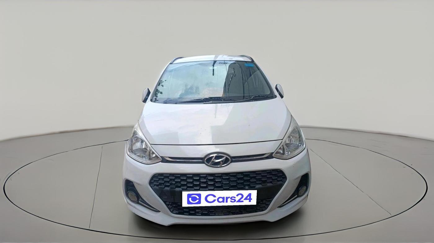 2017 Hyundai Grand i10 SPORTZ (O) AT 1.2 KAPPA VTVT, Petrol, Automatic, 11,700 km, exterior