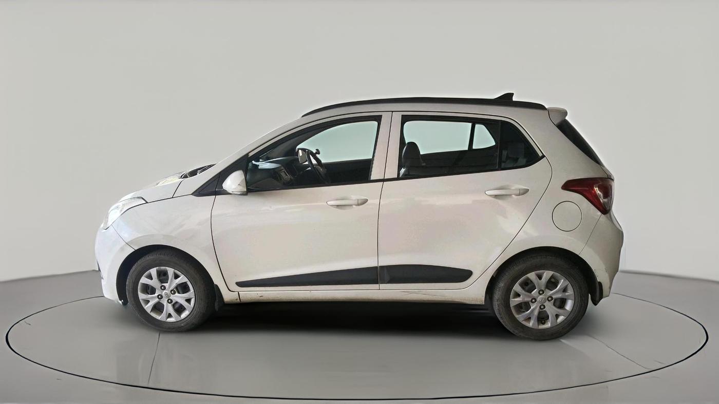 2016 Hyundai Grand i10 SPORTZ 1.2 KAPPA VTVT, Petrol, Manual, 27,698 km, exterior