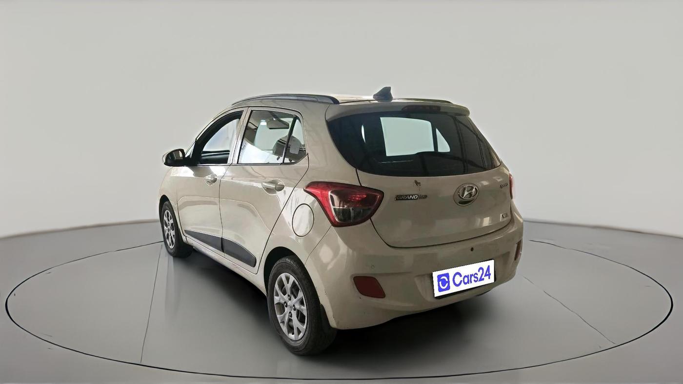 2016 Hyundai Grand i10 SPORTZ 1.2 KAPPA VTVT, Petrol, Manual, 27,698 km, exterior