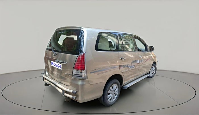 2010 Toyota Innova V 2.5 7 STR, Diesel, Manual, 1,57,529 km, exterior