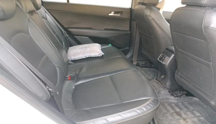 2018 Hyundai Creta SX (O) 1.6 DIESEL, Diesel, Manual, 1,10,831 km, interior