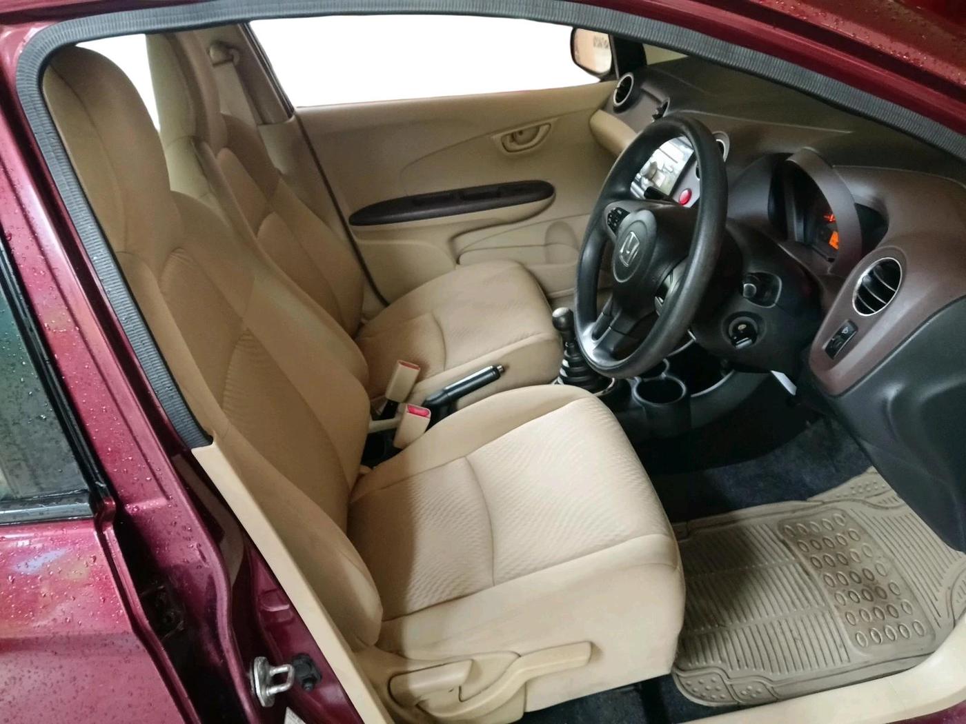 2013 Honda Amaze 1.2L I-VTEC S, Petrol, Manual, 33,126 km, interior