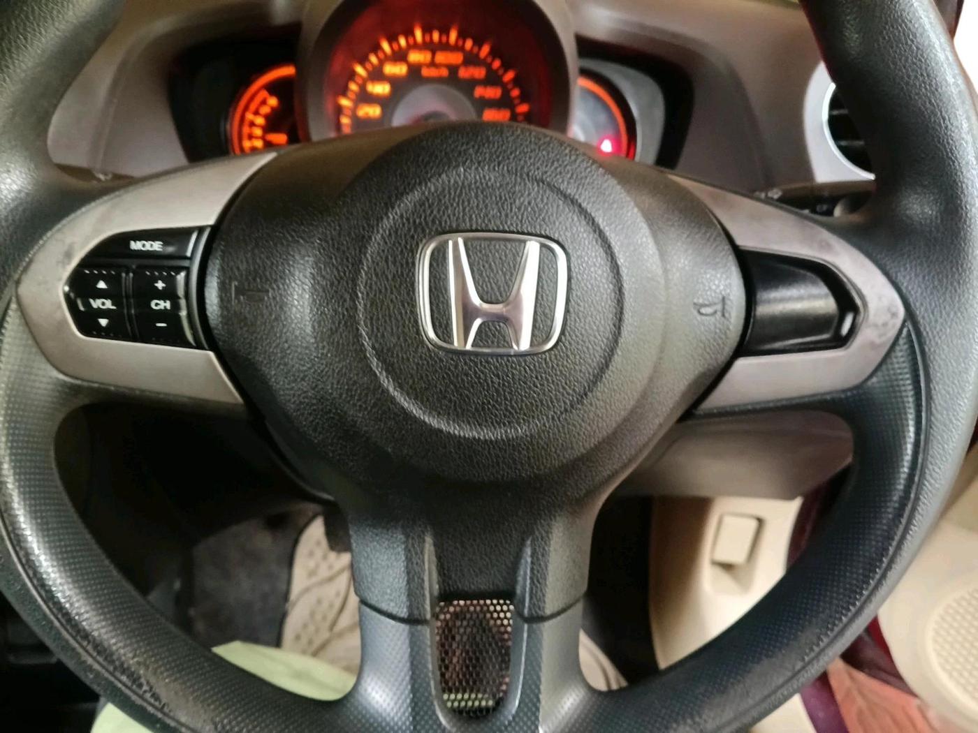 2013 Honda Amaze 1.2L I-VTEC S, Petrol, Manual, 33,126 km, interior