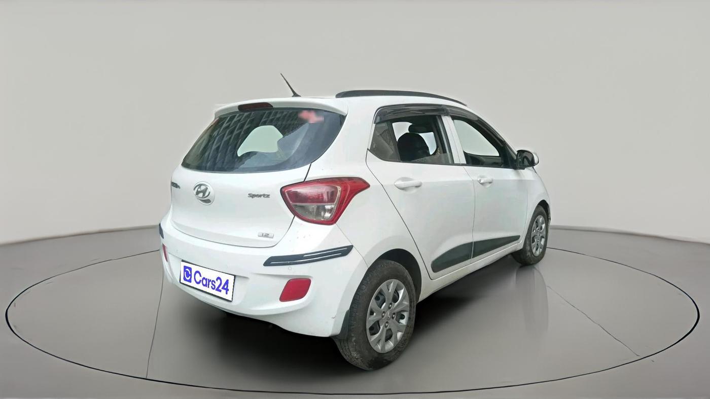 2015 Hyundai Grand i10 SPORTZ 1.2 KAPPA VTVT, Petrol, Manual, 72,058 km, exterior