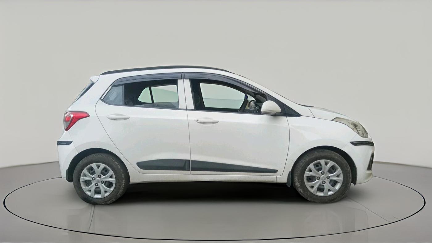 2015 Hyundai Grand i10 SPORTZ 1.2 KAPPA VTVT, Petrol, Manual, 72,058 km, exterior