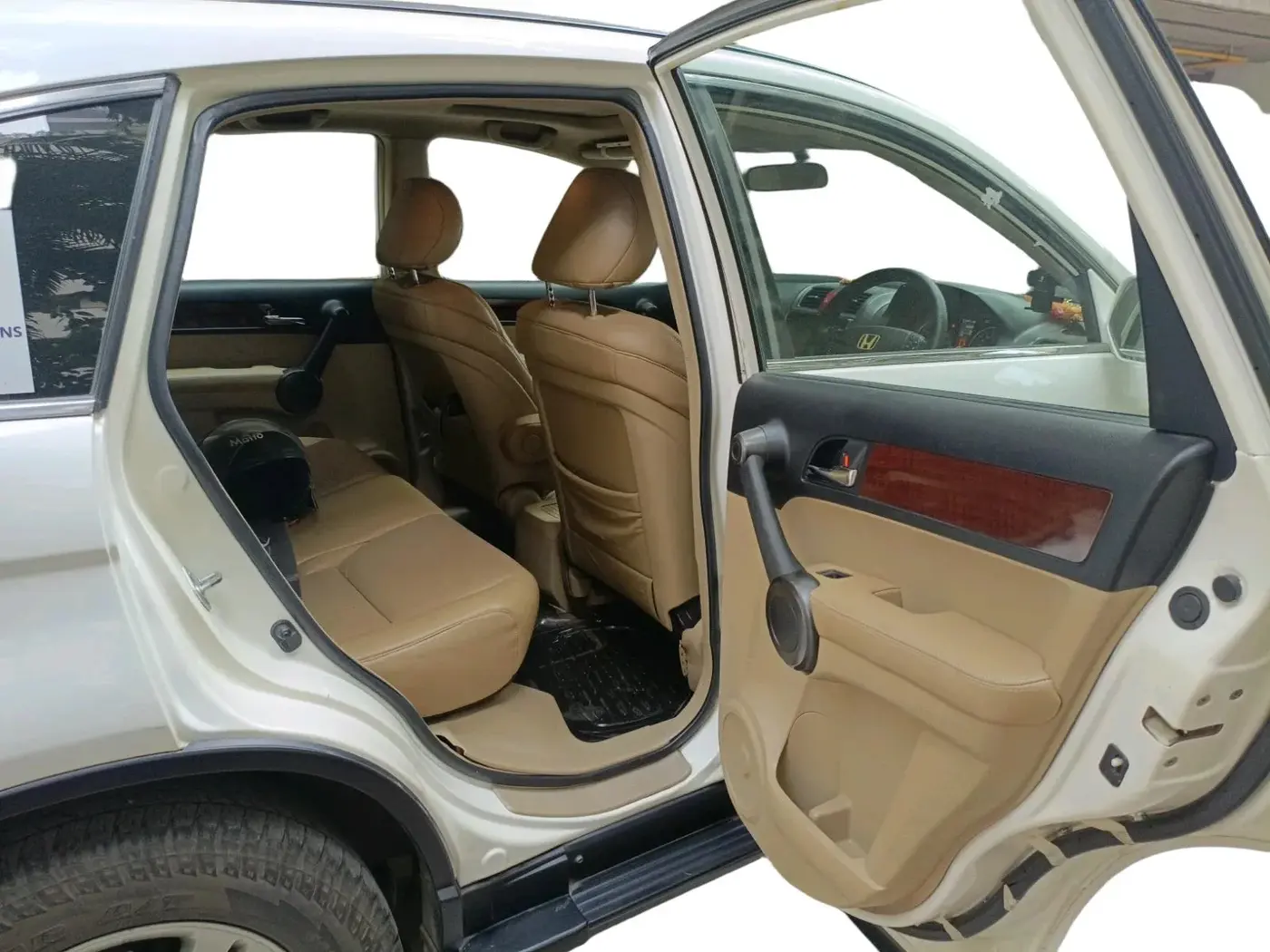2011 Honda CRV 2.4 AWD AT, Petrol, Automatic, 1,63,935 km, interior