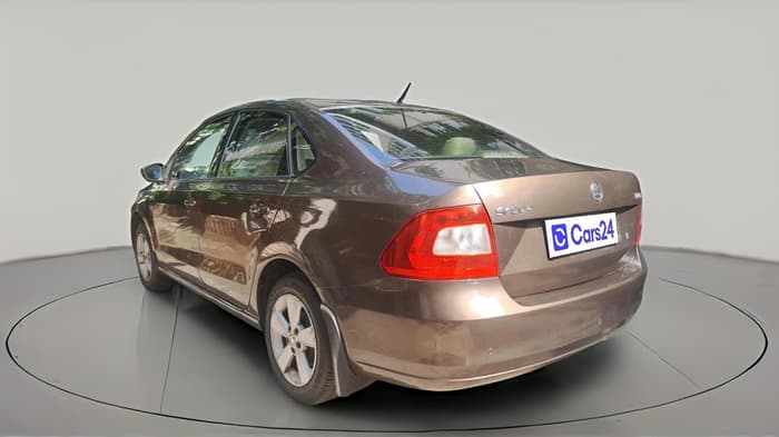 2016 Skoda Rapid 1.5 TDI CR STYLE PLUS AT, Diesel, Automatic, 1,32,678 km, exterior