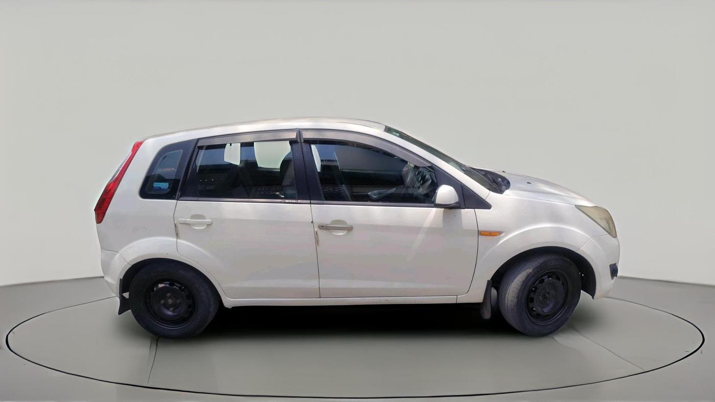 2011 Ford Figo ZXI 1.2 PETROL, CNG, Manual, 1,24,371 km, exterior