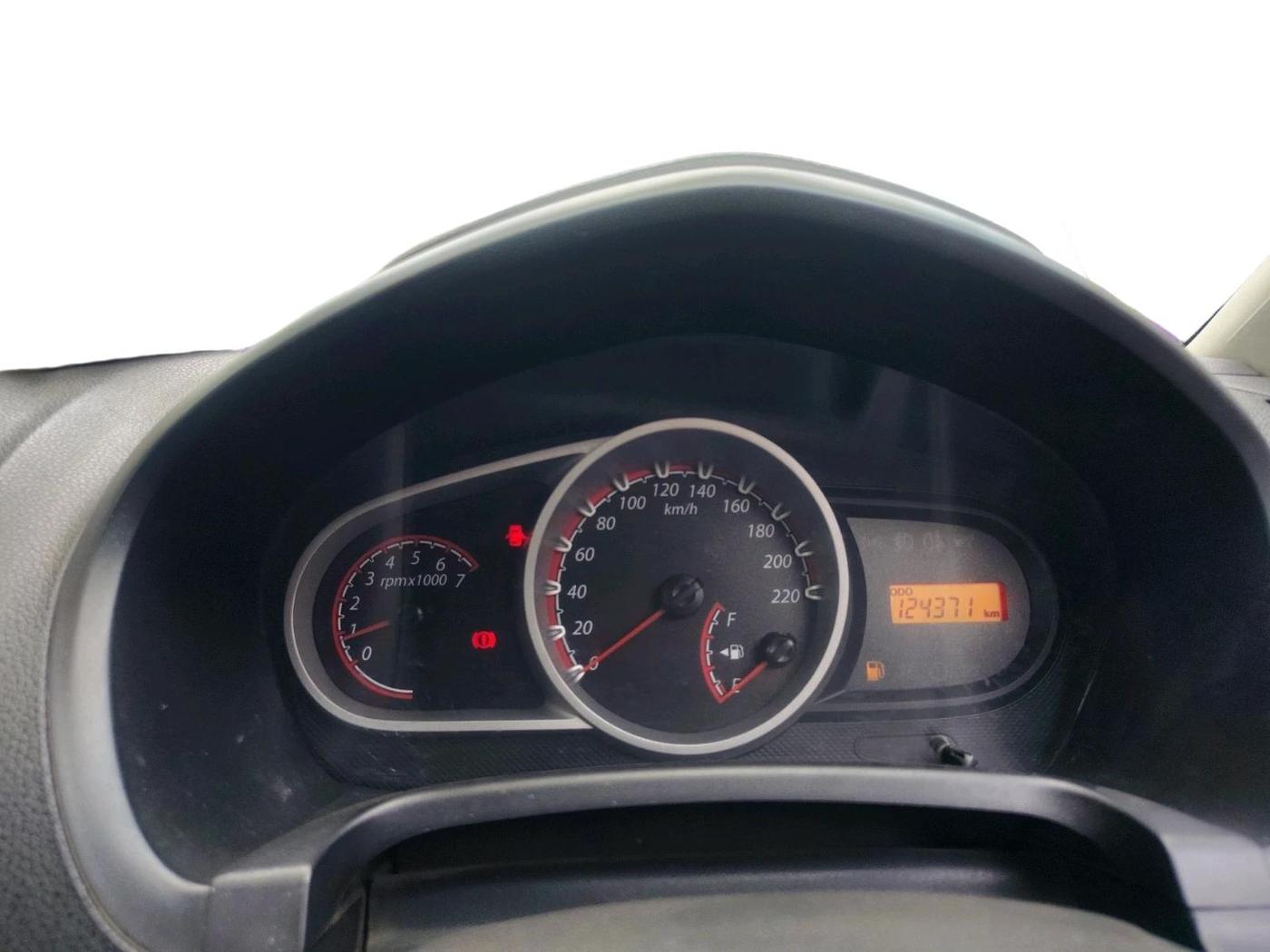 2011 Ford Figo ZXI 1.2 PETROL, CNG, Manual, 1,24,371 km, interior