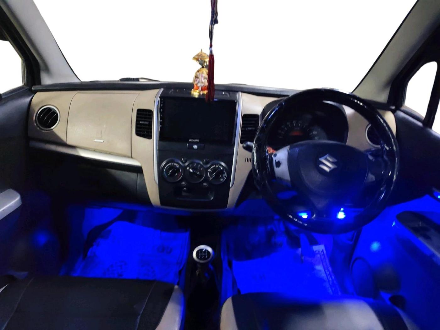 2017 Maruti Wagon R 1.0 LXI CNG, CNG, Manual, 1,29,165 km, interior