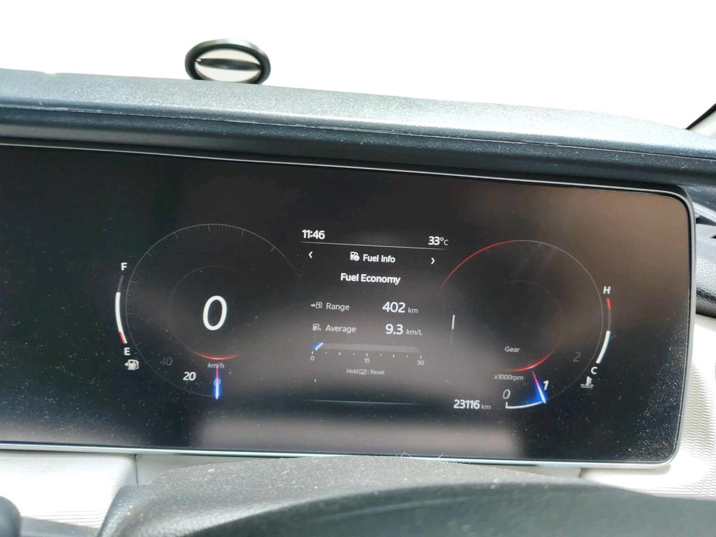 2025 Mahindra XUV700 AX 5 P MT 7 STR, Petrol, Manual, 23,116 km, interior