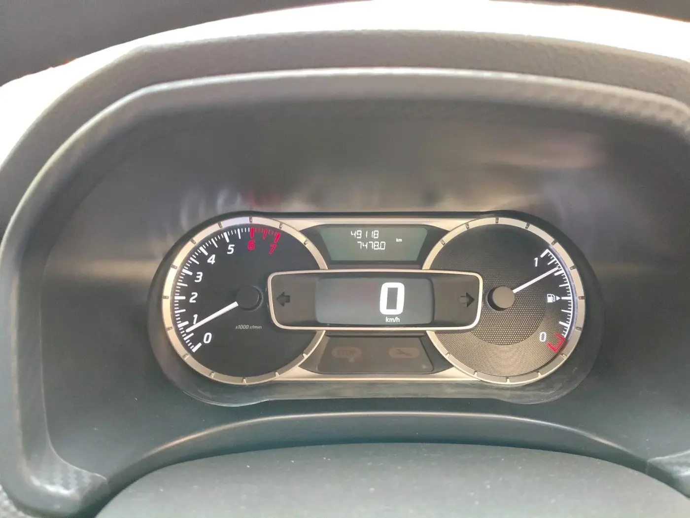2019 Nissan Kicks XV 1.5, Petrol, Manual, 49,118 km, interior