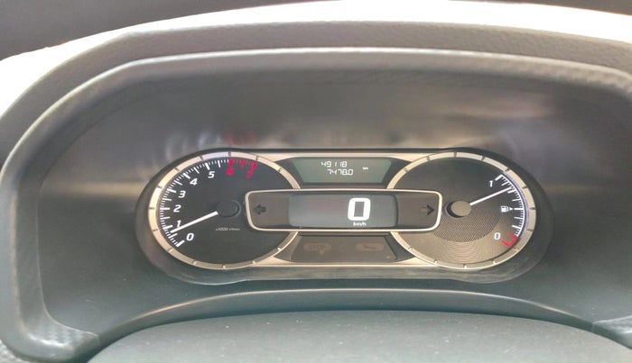 2019 Nissan Kicks XV 1.5, Petrol, Manual, 49,118 km, interior