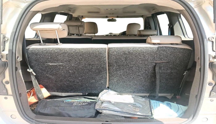 2015 Renault Lodgy 110 PS RXZ, Diesel, Manual, 1,58,468 km, exterior