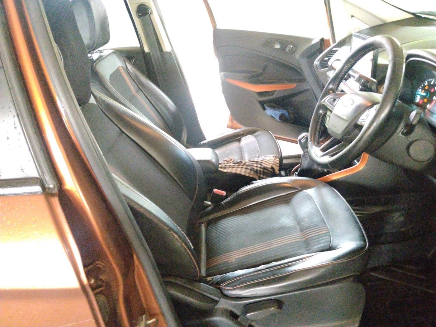 2020 Ford Ecosport TITANIUM 1.5L SPORTS(SUNROOF) DIESEL, Diesel, Manual, 1,32,023 km, interior