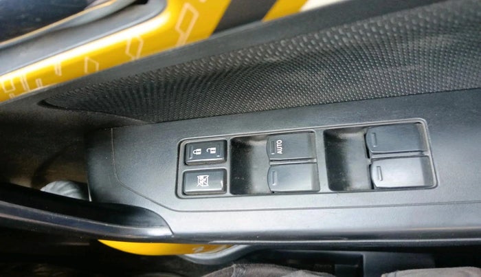 2018 Maruti Vitara Brezza ZDI PLUS AMT, Diesel, Automatic, 92,529 km, interior