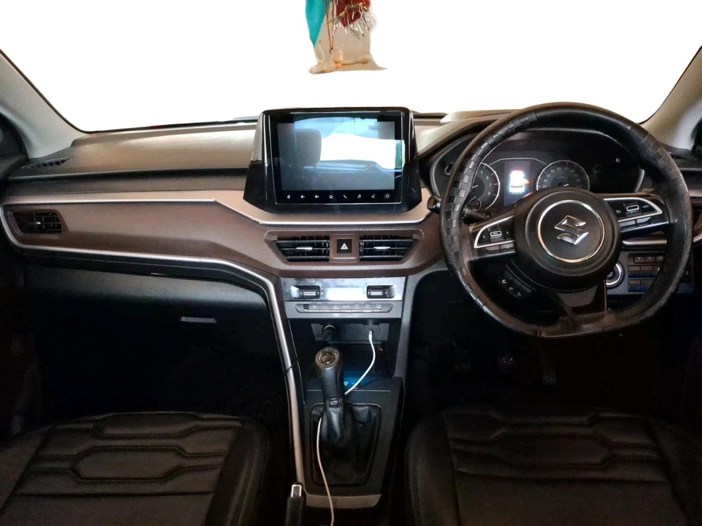 2022 Maruti BREZZA ZXI + SMART HYBRID, Petrol, Manual, 48,287 km, interior
