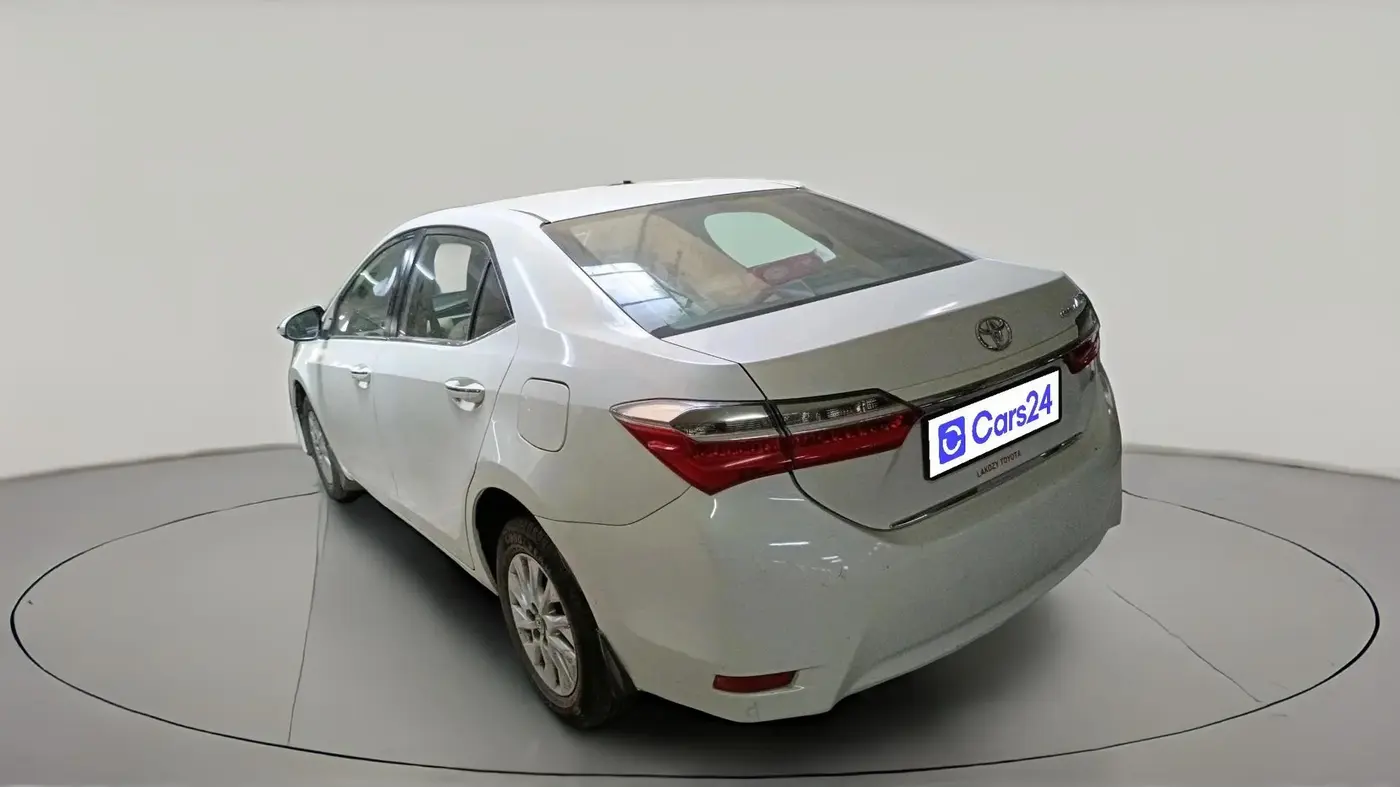 2017 Toyota Corolla Altis G CVT PETROL, Petrol, Automatic, 1,39,055 km, exterior