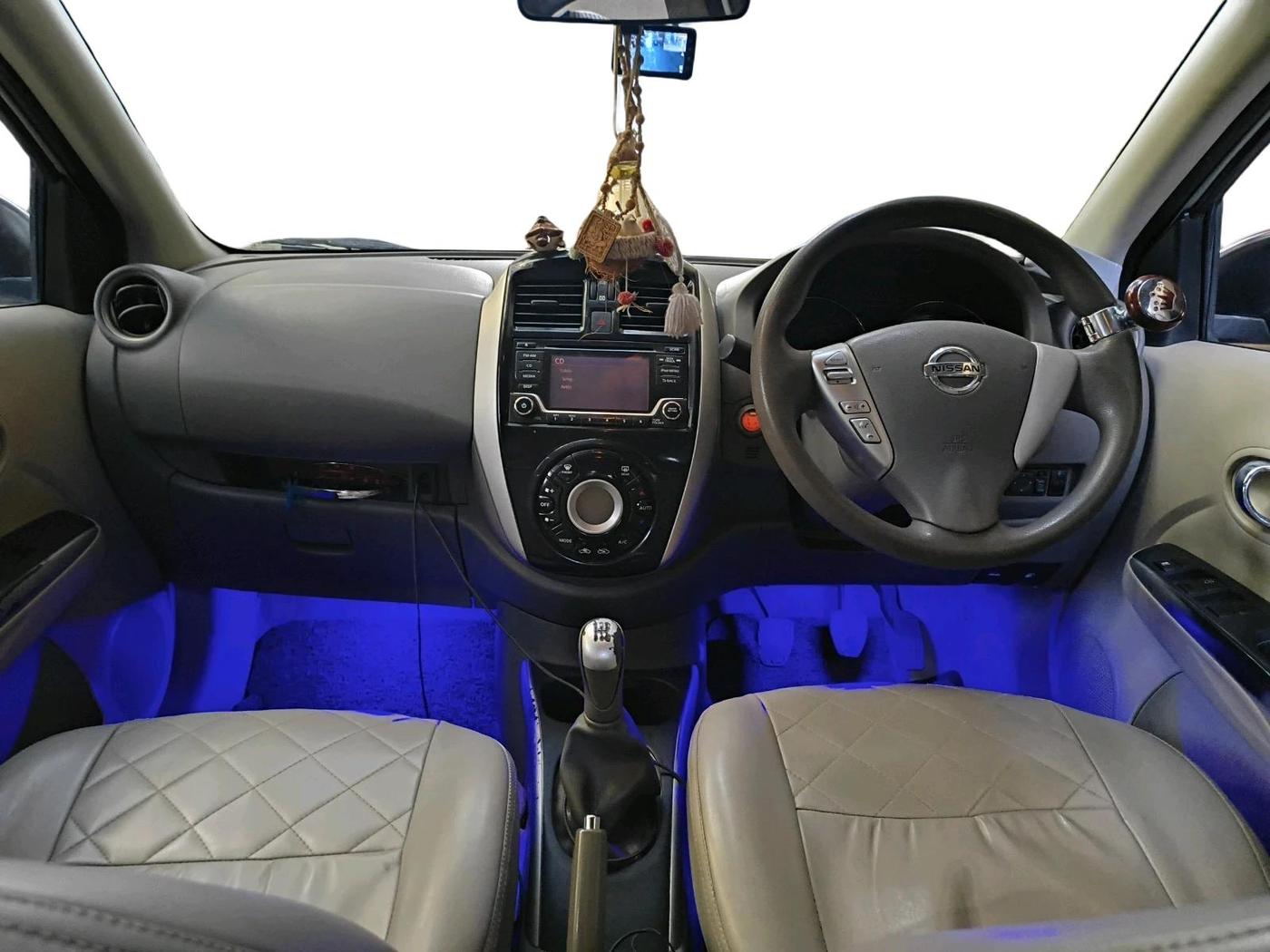 2015 Nissan Sunny XV DIESEL, Diesel, Manual, 67,786 km, interior
